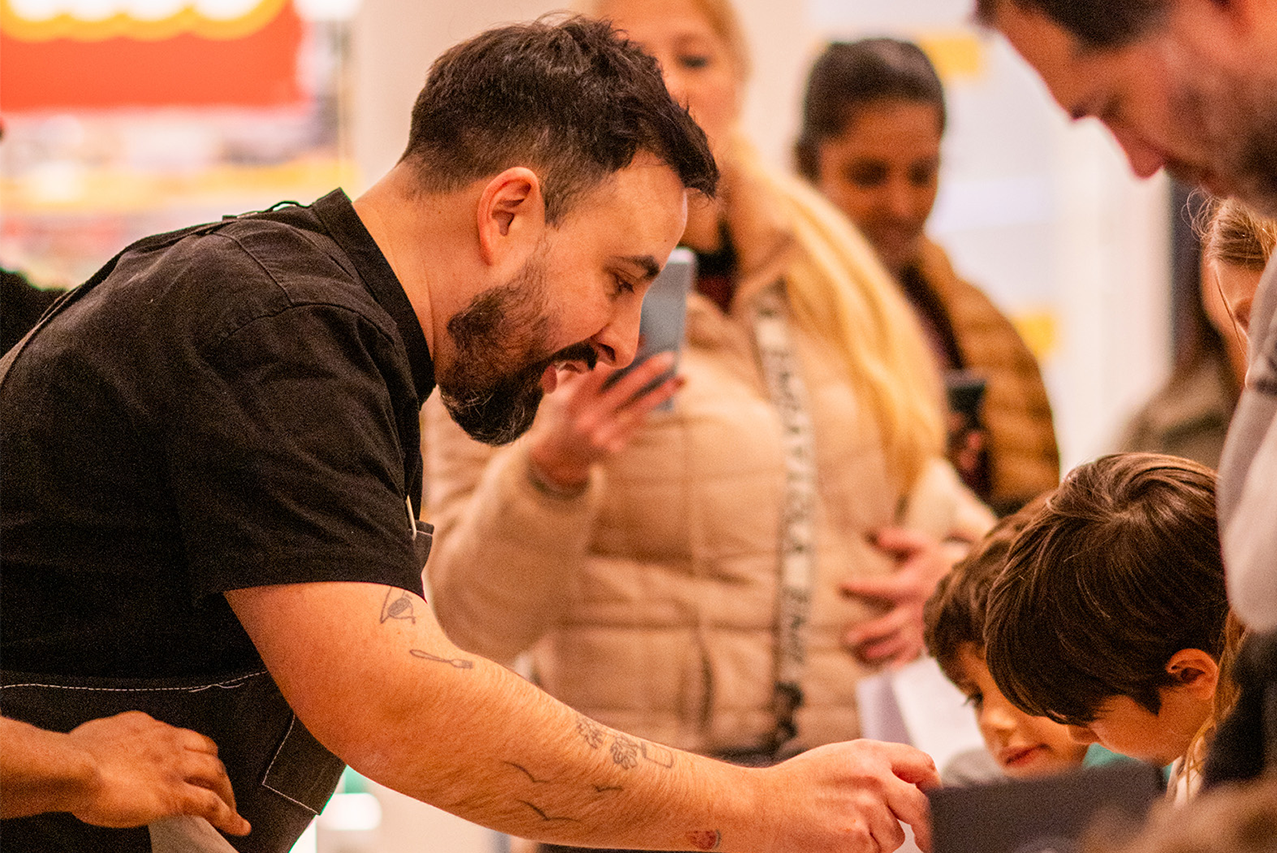 Renault y Lucas Fuente celebraron el Día del Padre en Punta Carretas Shopping 