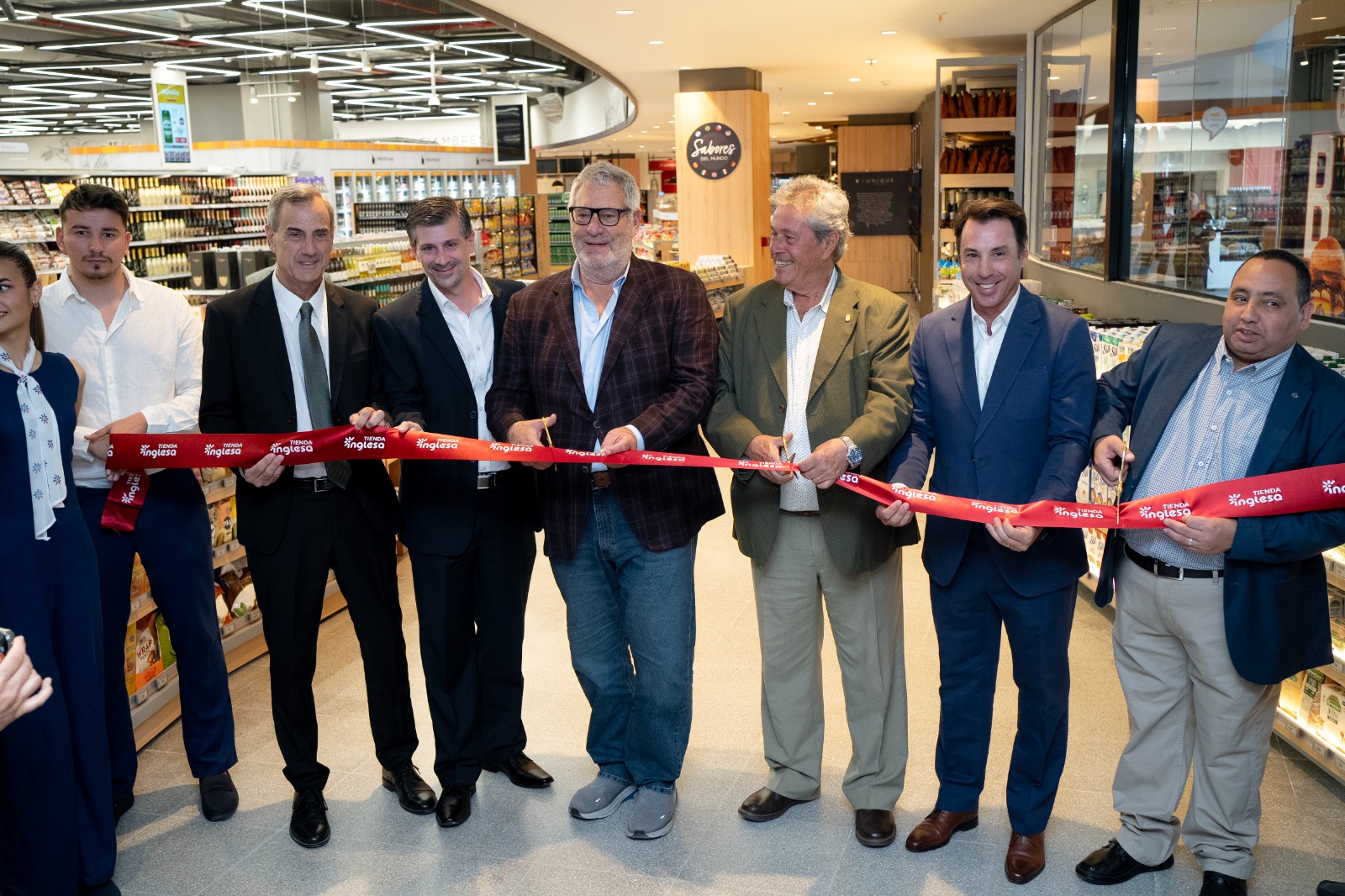 Tienda Inglesa abrió una innovadora sucursal en Punta Shopping 