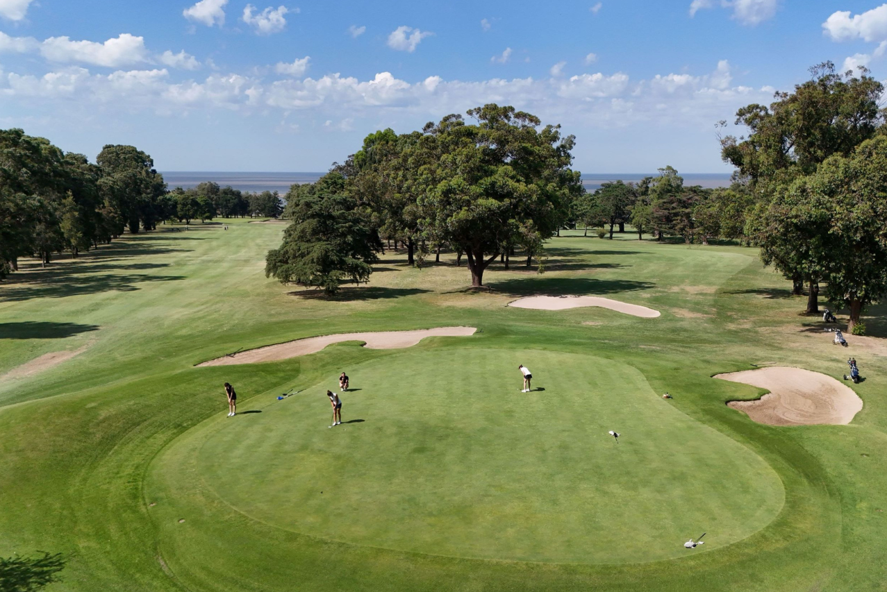 Torneo de golf recaudó más de $ 580.000 para la organización Cimientos 